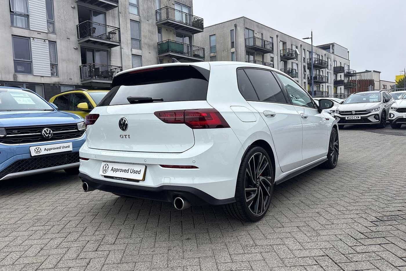Volkswagen Golf GTI