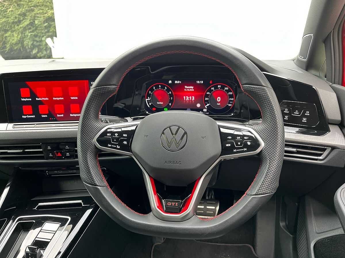 Volkswagen Golf GTI