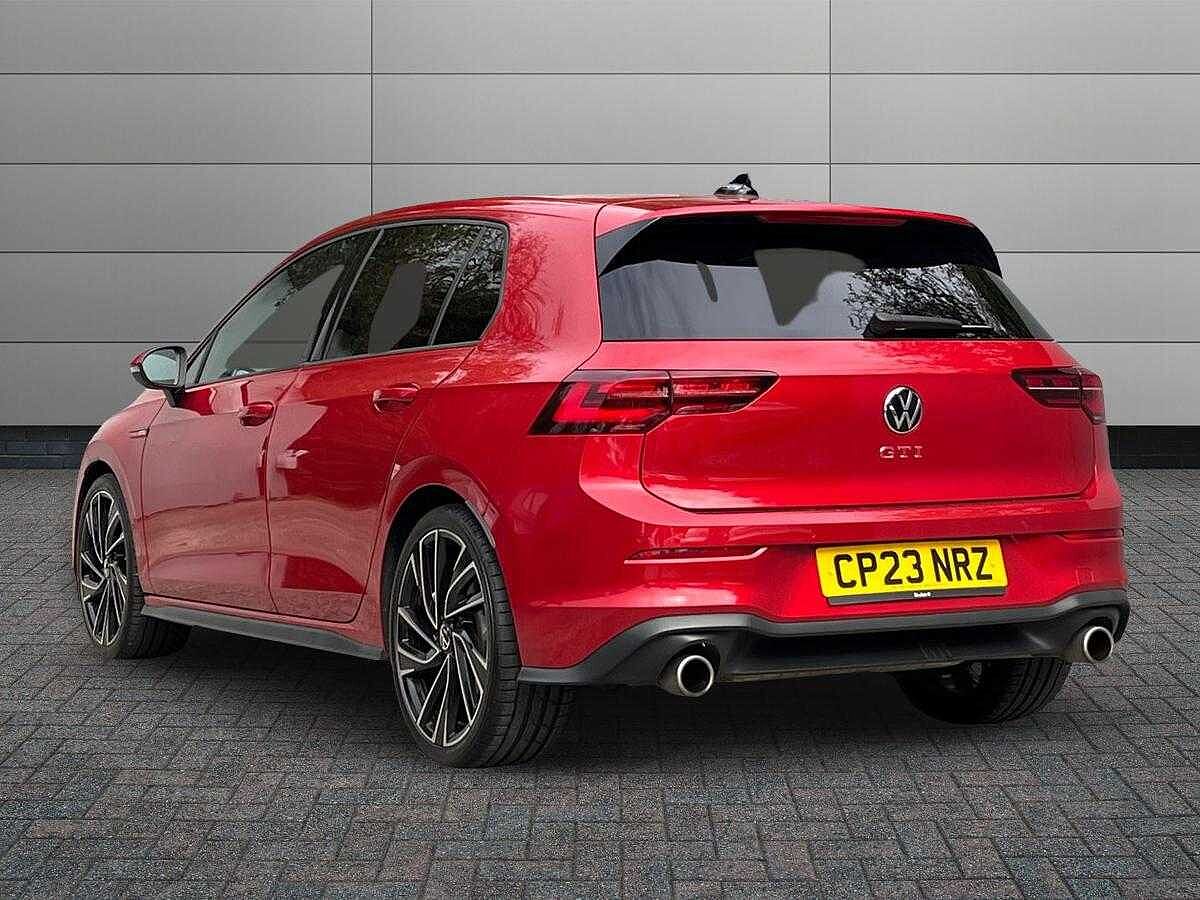 Volkswagen Golf GTI
