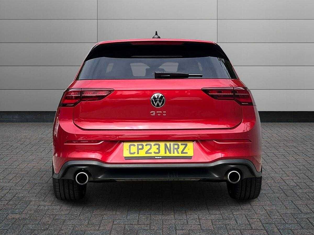 Volkswagen Golf GTI