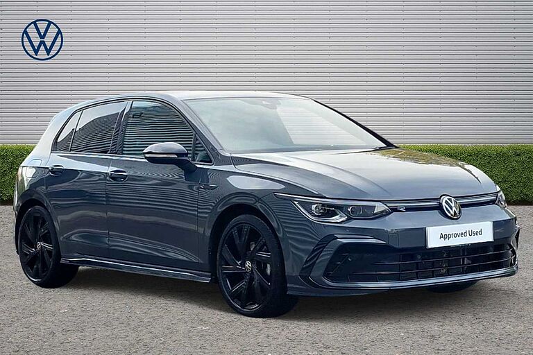 Volkswagen Golf Black Edition 1.5 eTSI 150PS 7-speed DSG 5 Door