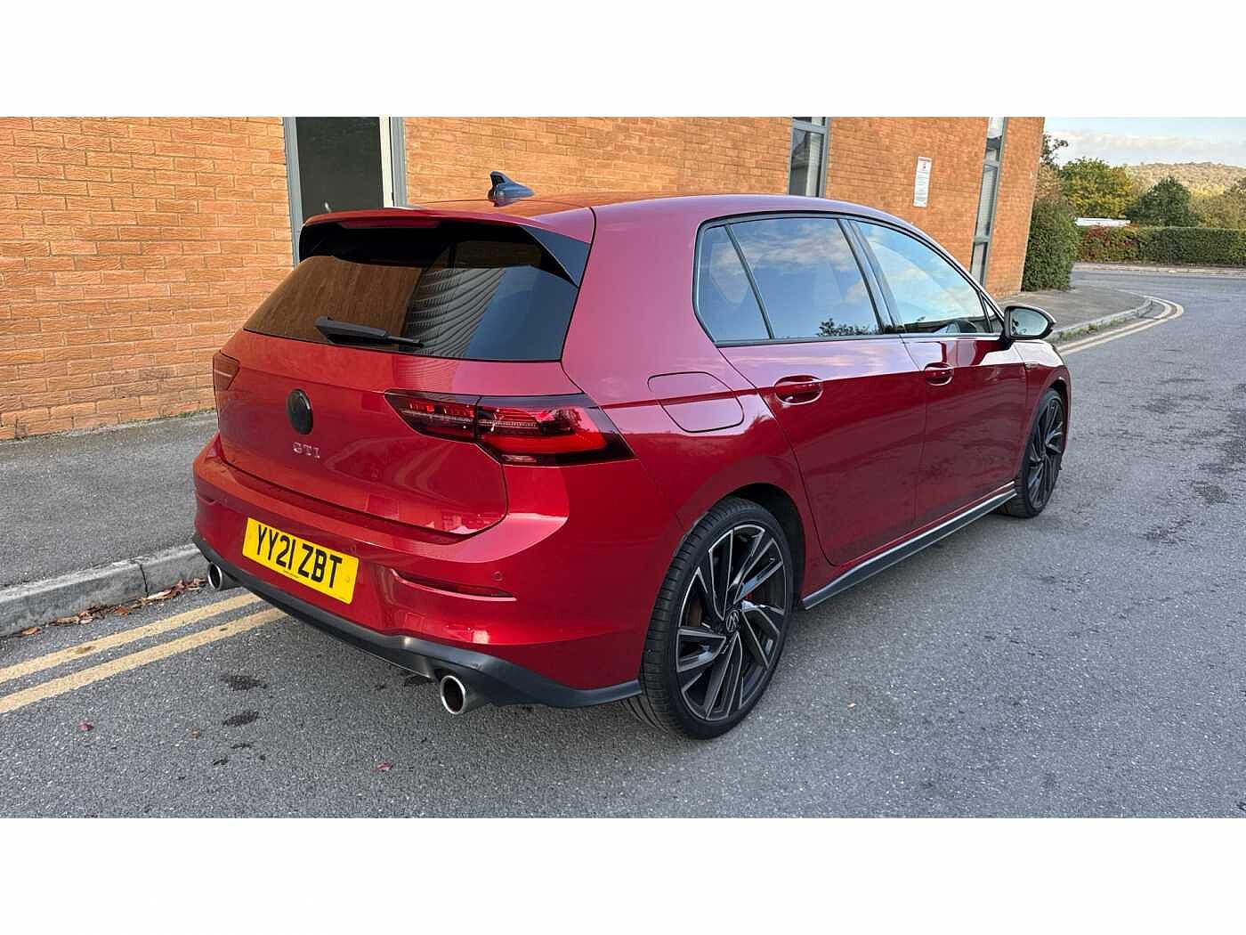 Volkswagen Golf GTI