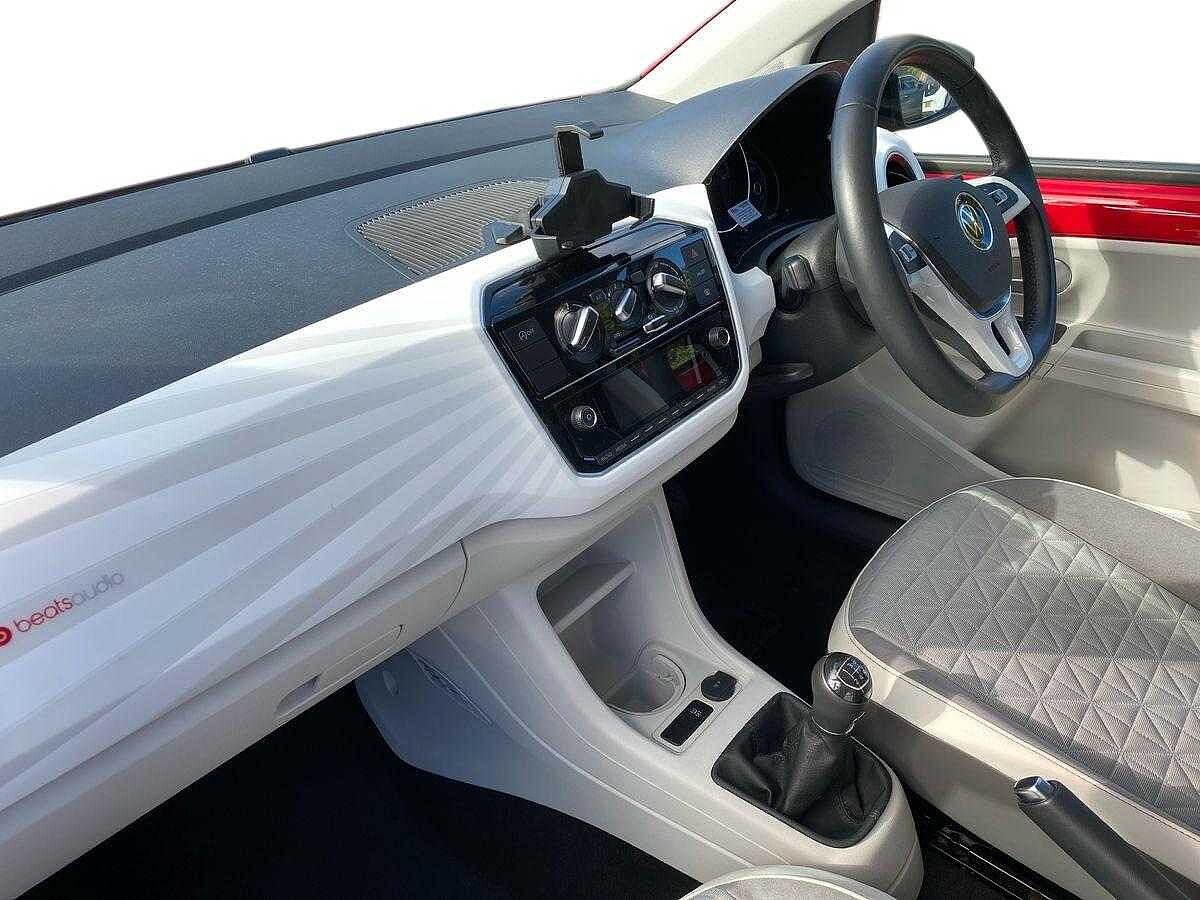 Volkswagen up!