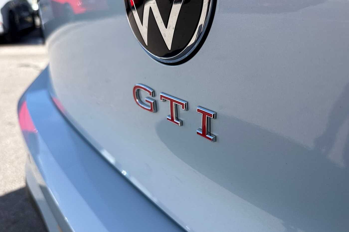 Volkswagen Golf GTI