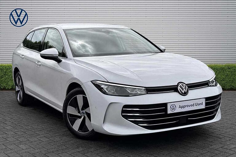 Volkswagen Passat 1.5 eTSI Life 5dr DSG