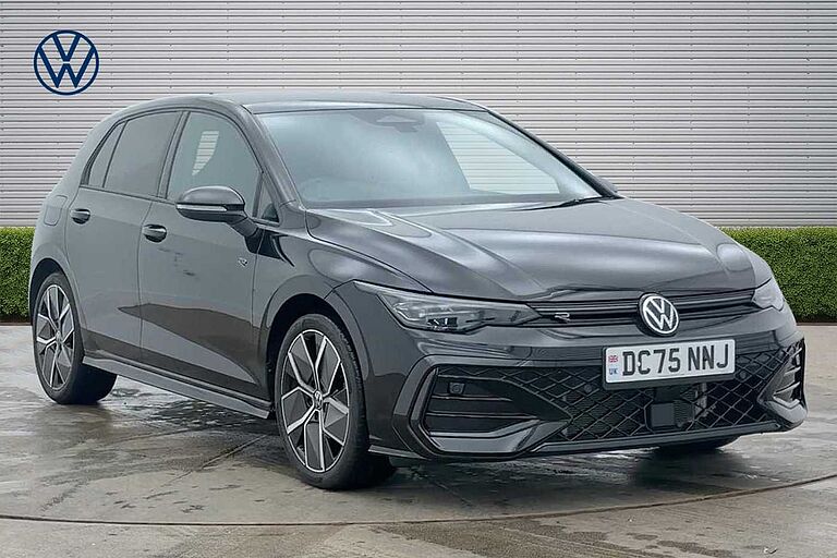 Volkswagen Golf 2.0 TDI 150 Black Edition 5dr DSG⭐ Tilting and sliding panoramic sunroof⭐