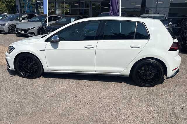 Volkswagen Golf R
