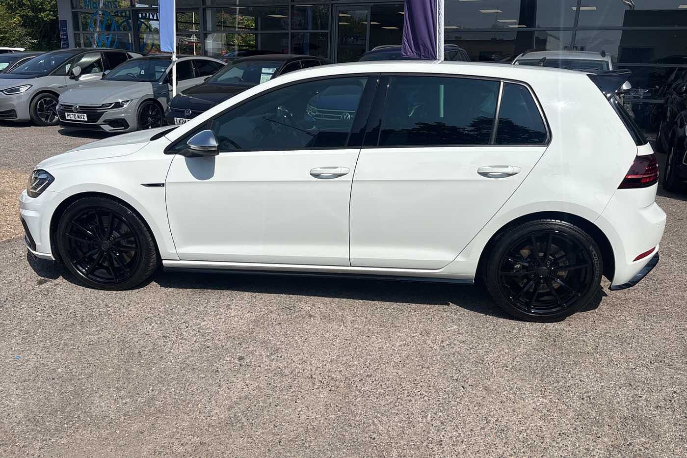 Volkswagen Golf R
