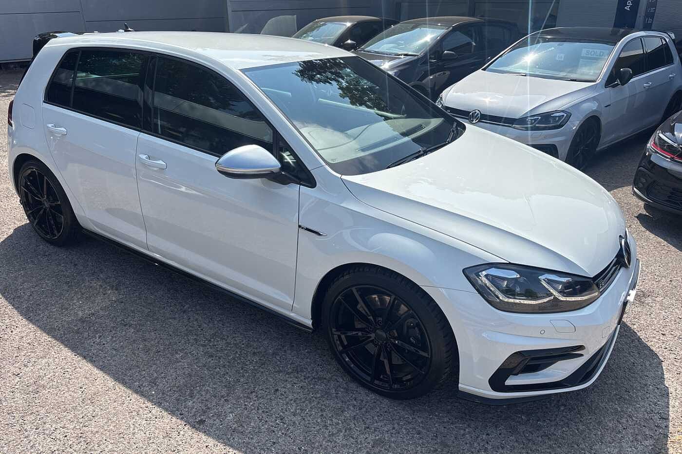 Volkswagen Golf R