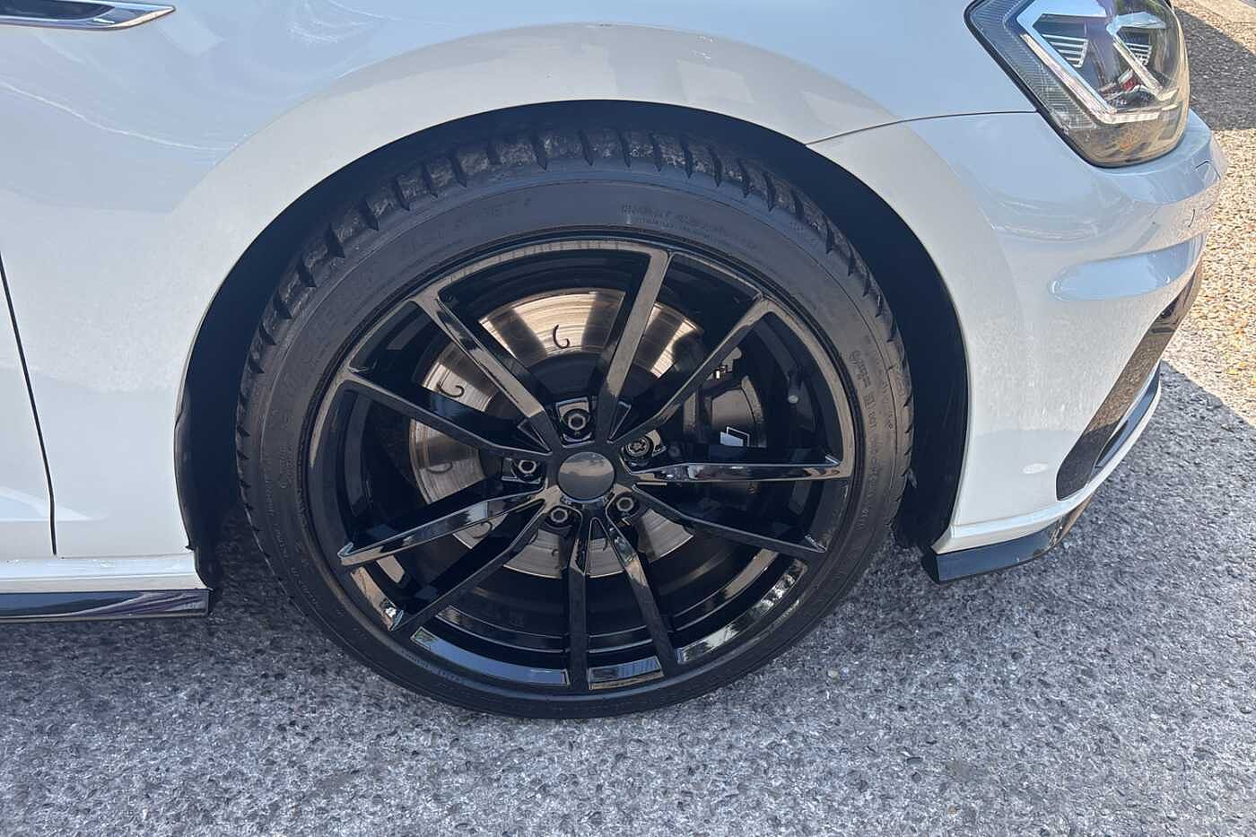 Volkswagen Golf R