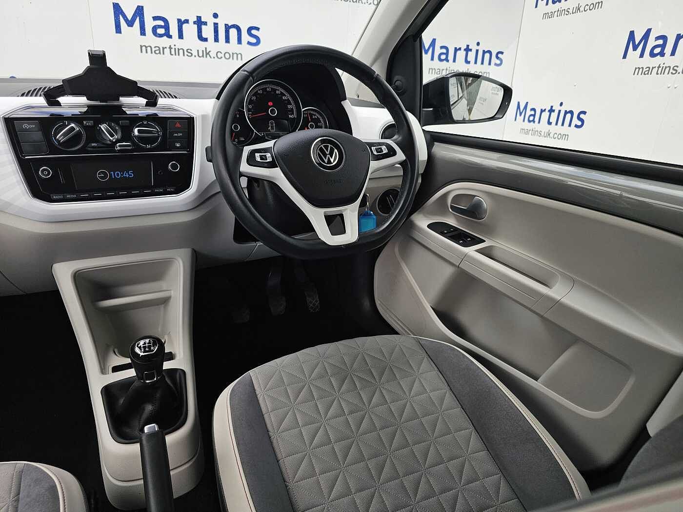 Volkswagen up!
