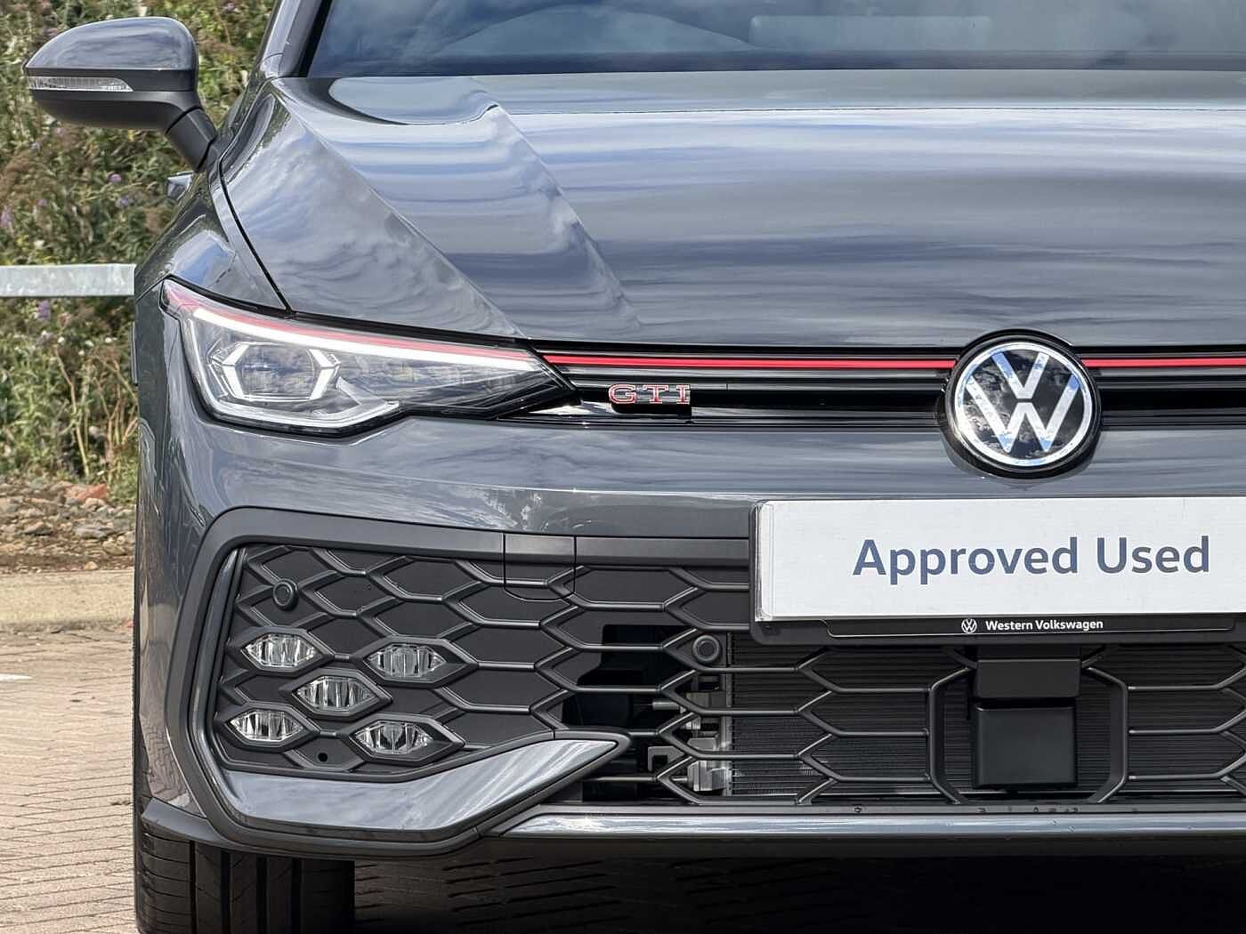 Volkswagen Golf GTI