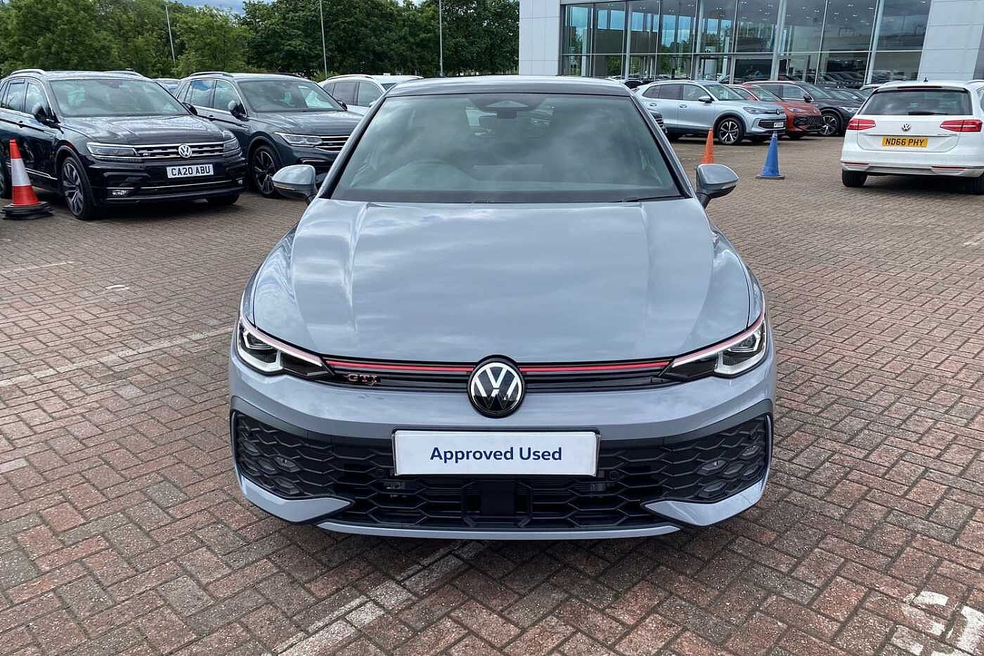 Volkswagen Golf GTI
