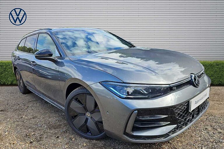 Volkswagen Passat 1.5 eTSI R-Line 5dr DSG
