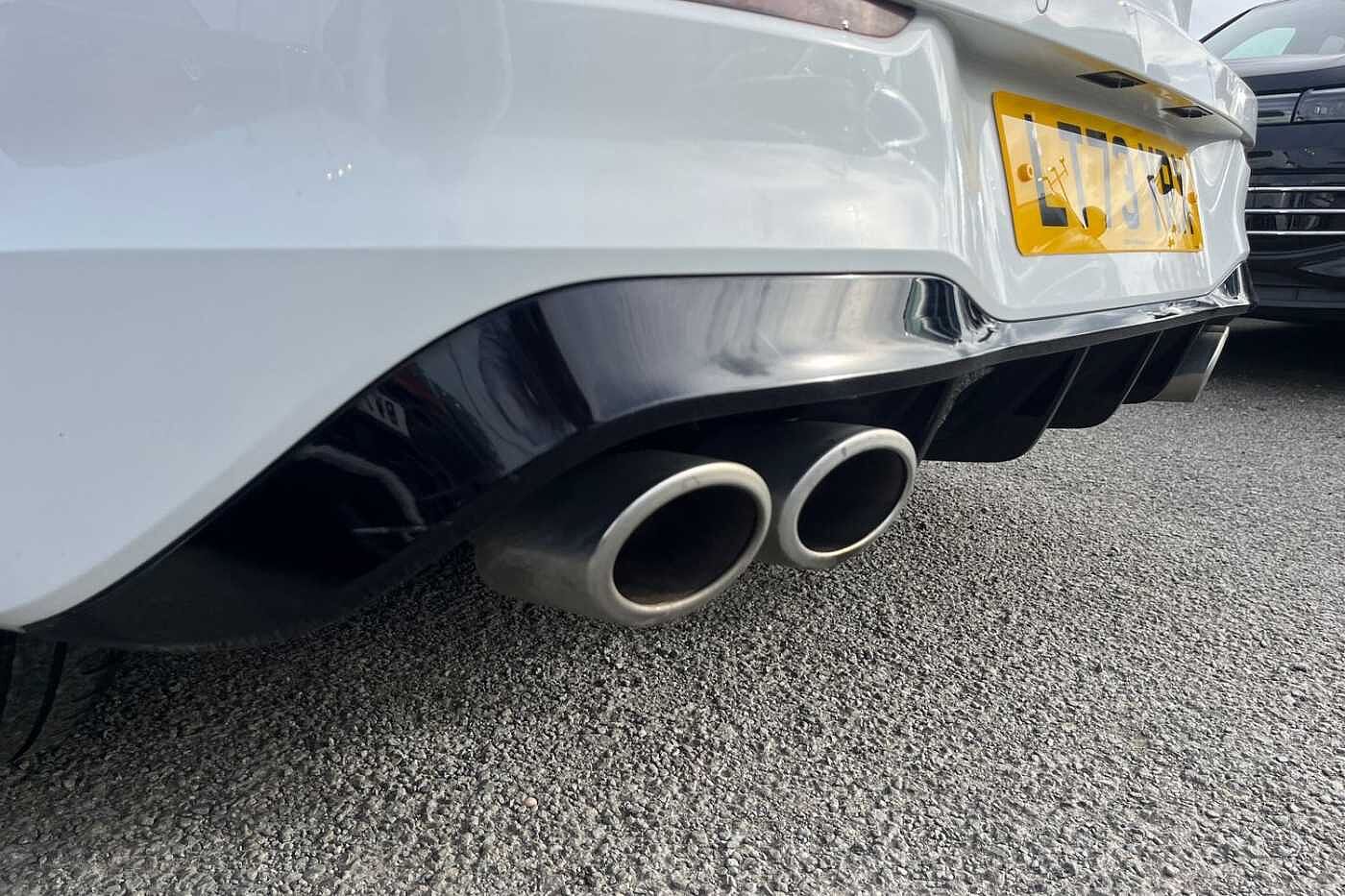 Volkswagen Golf R