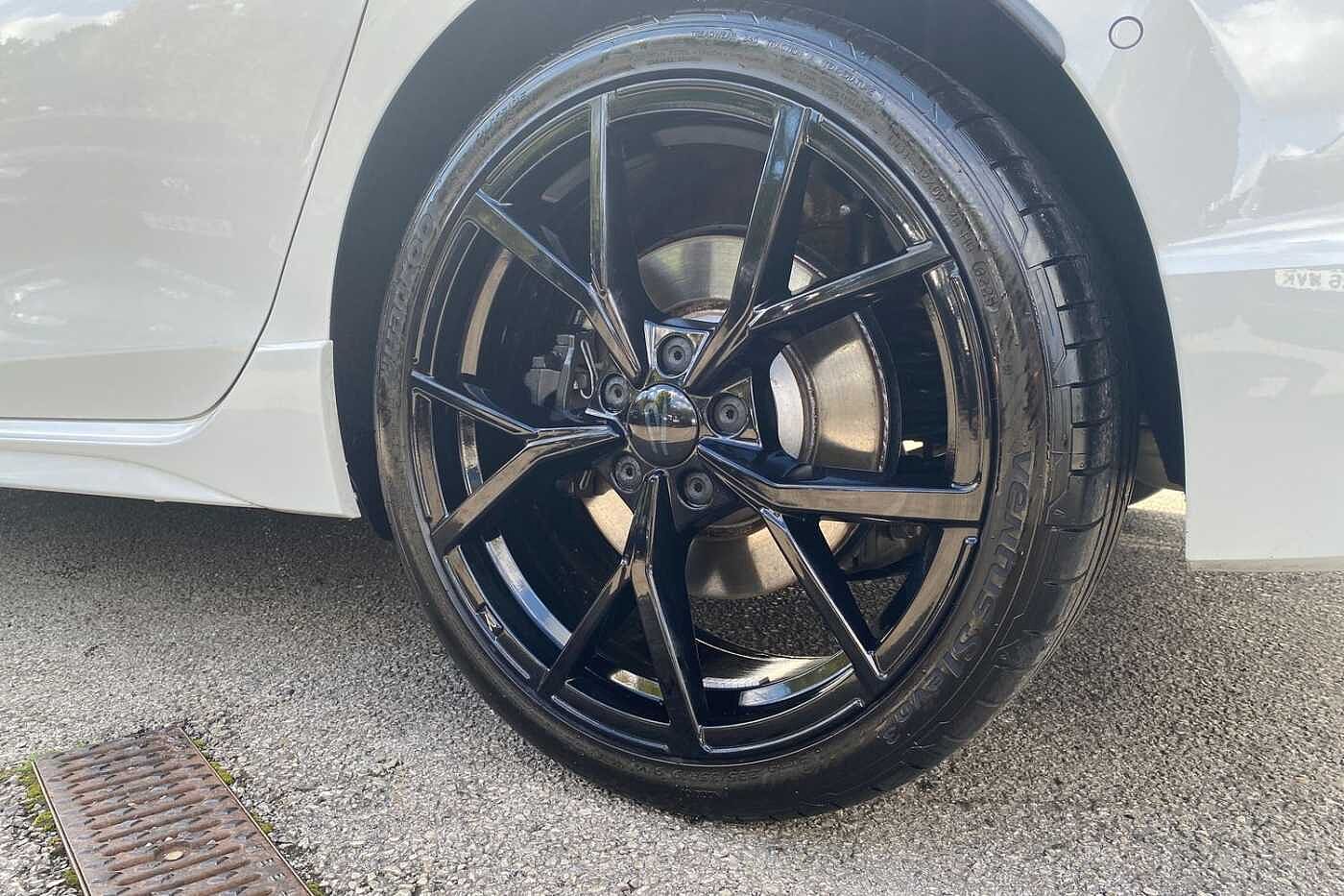Volkswagen Golf R