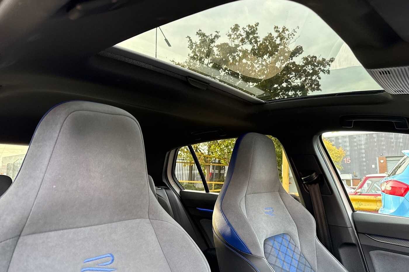Volkswagen Golf R