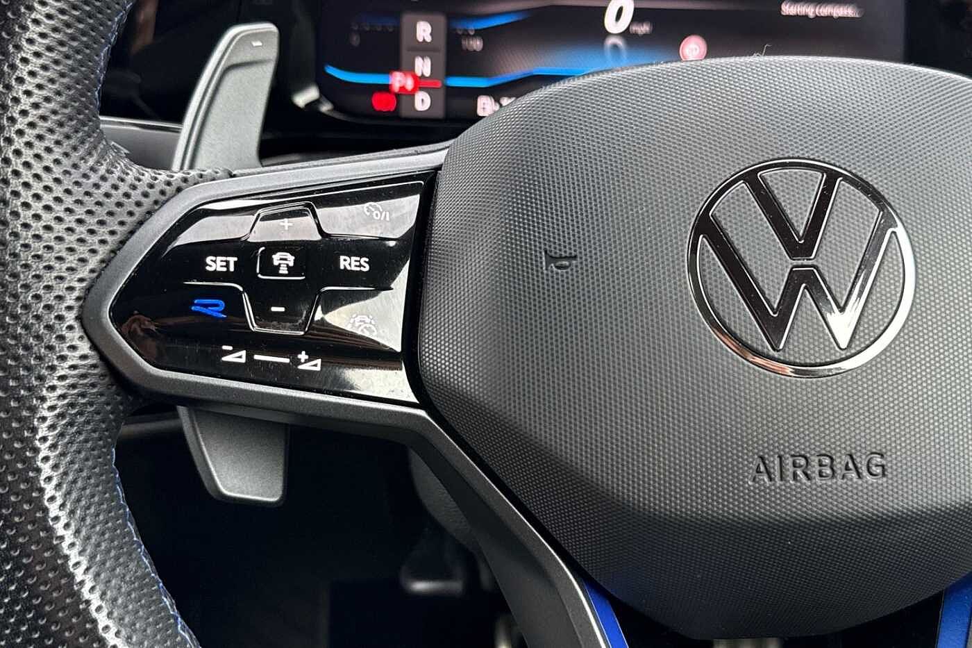 Volkswagen Golf R