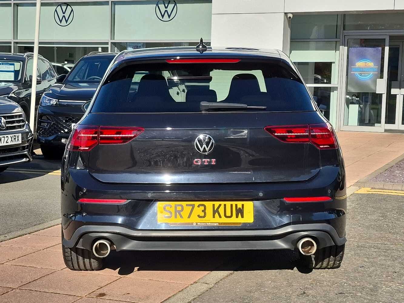 Volkswagen Golf GTI