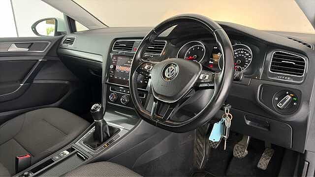 Volkswagen Golf Estate