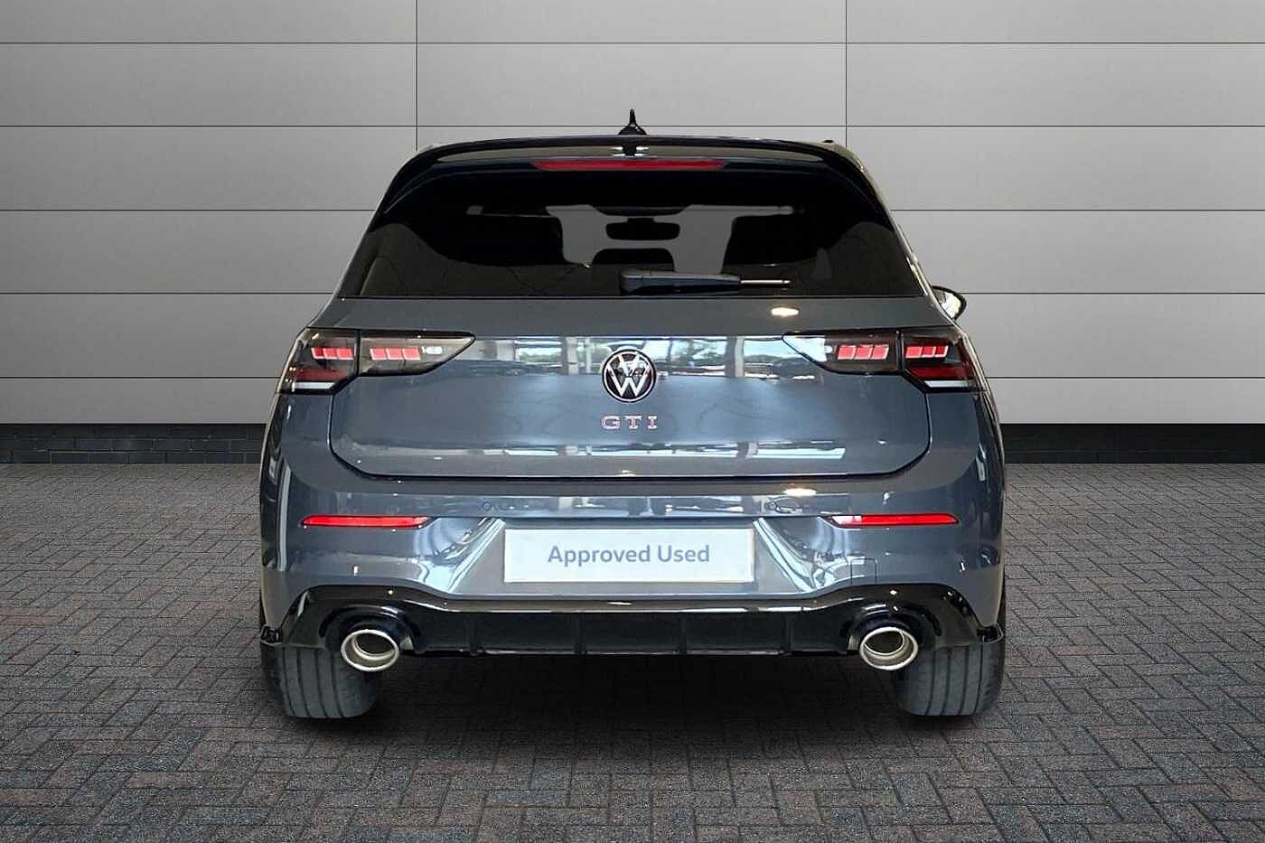 Volkswagen Golf GTI