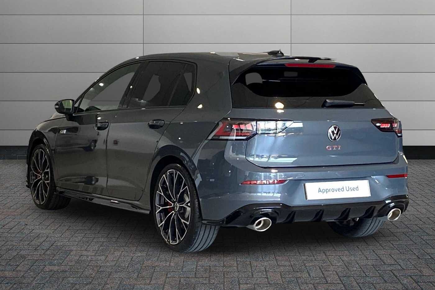 Volkswagen Golf GTI